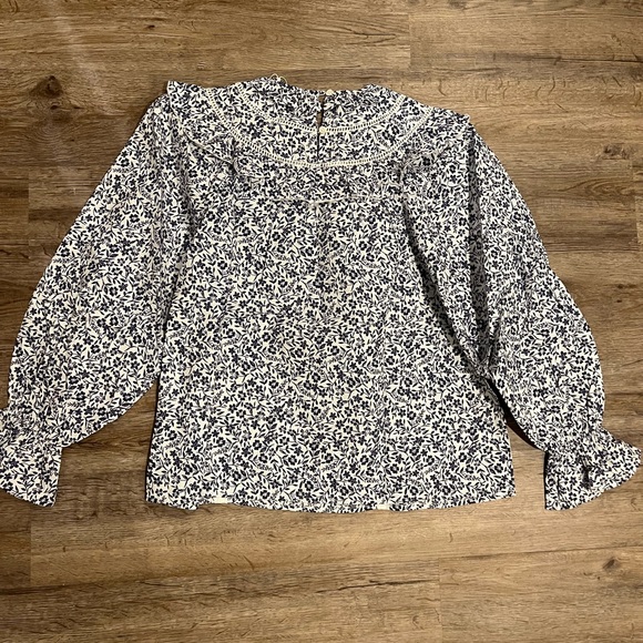 Sonmer Carmen Blouse $160 blue and white floral - Picture 5 of 11